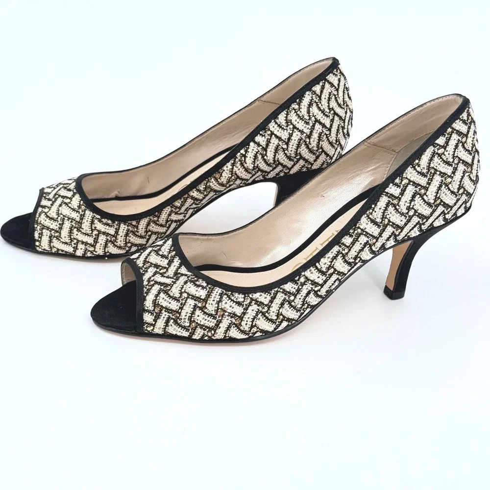 Caparros Womens Black Gold Woven Peep Toe‎ Kitten 3.5